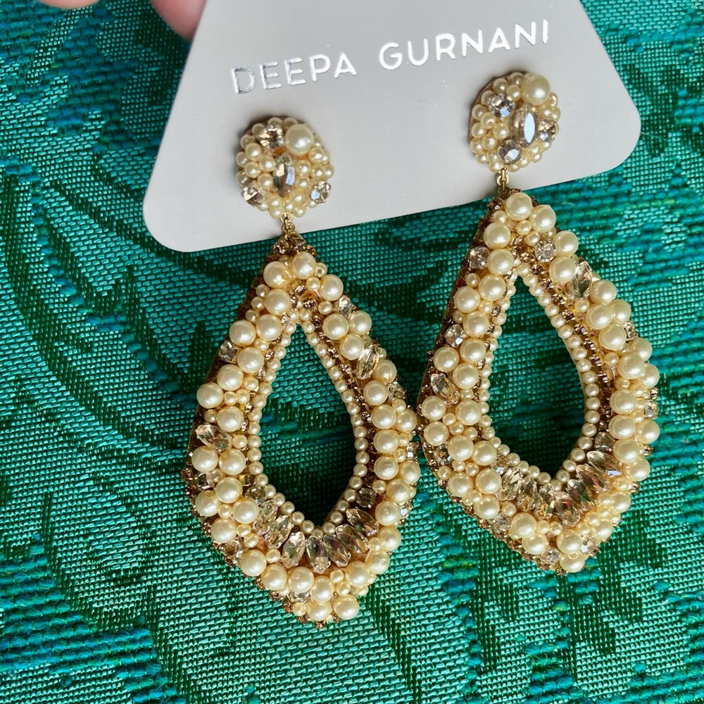 Deepa Gurnani Pearl & Rhinestone Statement Chandelier Earrings Ivory NWT - Picture 11 of 14